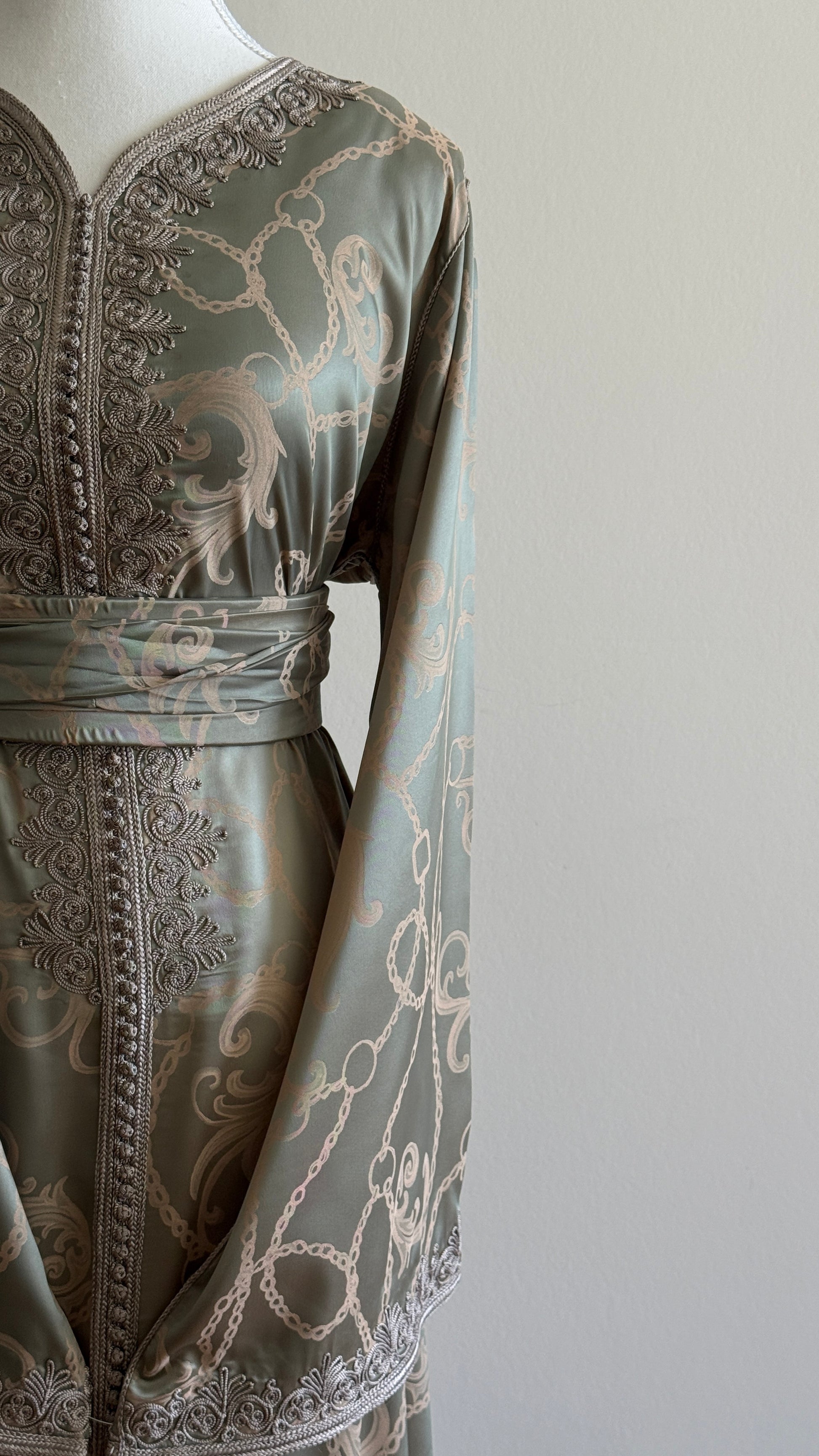 Caftan Vert Sauge - Coffee & Caftans