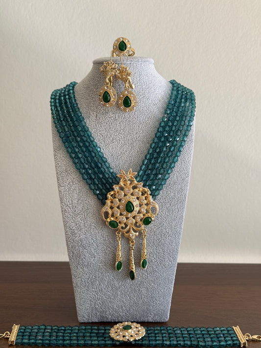 Parure Bleue - Coffee & Caftans
